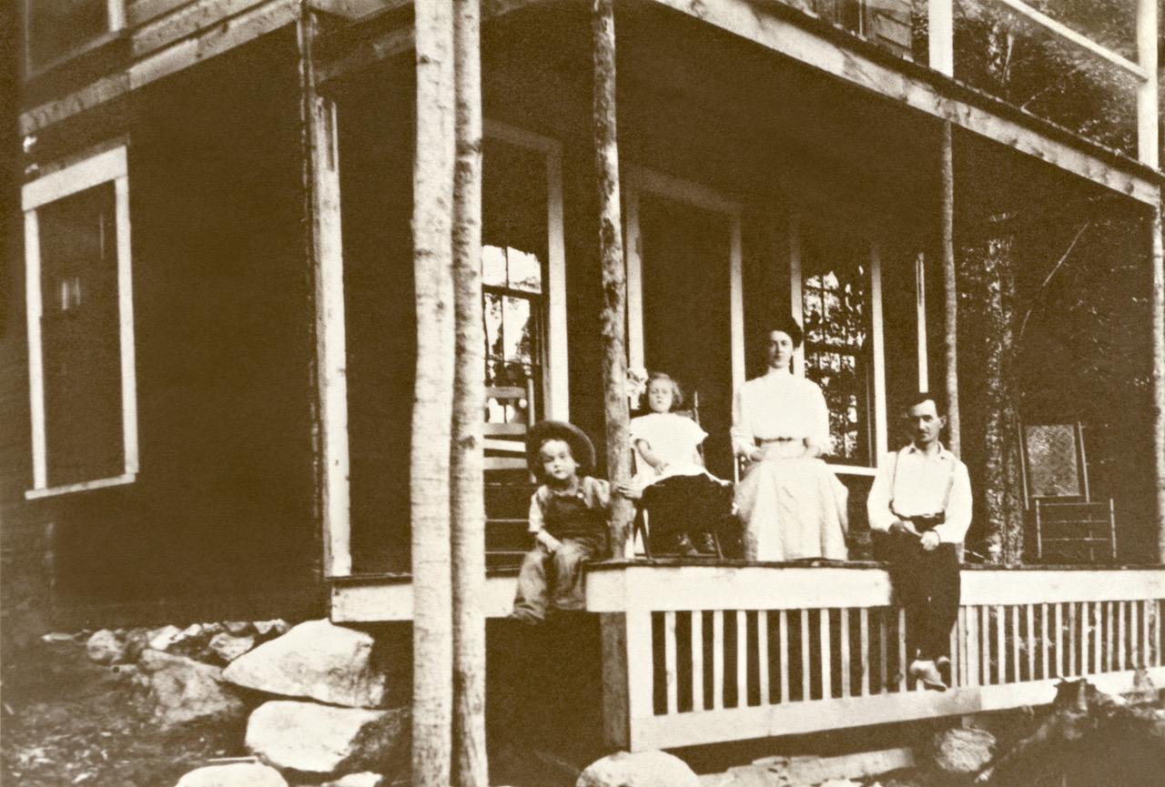 Howard,Harriet,Ethel and Arthur Holman